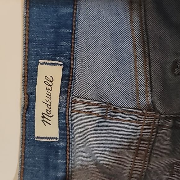 MADEWELL Skinny 9" Mid Rise Distressed Jeans Raw Hem - Picture 5 of 9